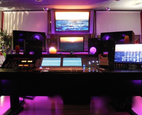 Tonstudio Soundcheck in Bachenbülach ist Ihr Musikstudio für professionelle Sängerinnen, Sänger und Bands, sowie für Hobby Musikerinnen und Musiker Tonstudio Soundcheck in Bachenbülach ist Ihr Musikstudio für professionelle Sängerinnen, Sänger und Bands, sowie für Hobby Musikerinnen und Musiker