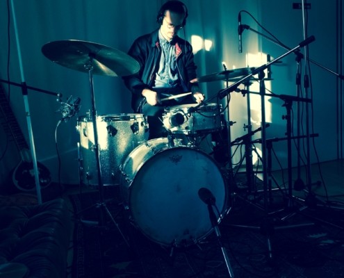 Tonstudio Soundcheck in Bachenbülach ist Ihr Musikstudio für professionelle Sängerinnen, Sänger und Bands, sowie für Hobby Musikerinnen und Musiker
