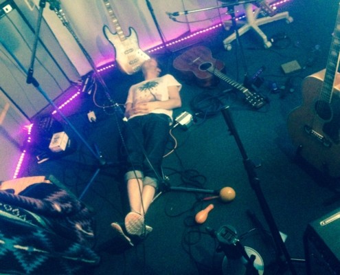 Tonstudio Soundcheck in Bachenbülach ist Ihr Musikstudio für professionelle Sängerinnen, Sänger und Bands, sowie für Hobby Musikerinnen und Musiker