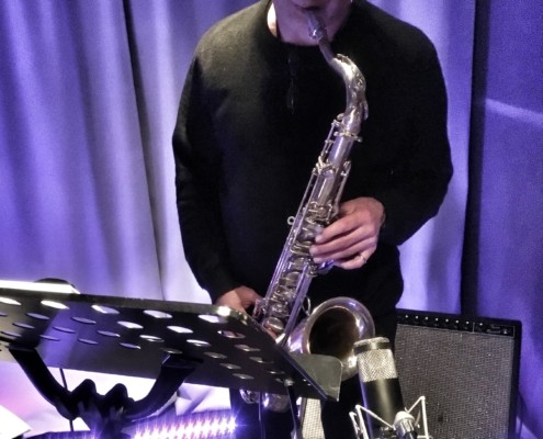 Tonstudio Soundcheck in Bachenbülach ist Ihr Musikstudio für professionelle Sängerinnen, Sänger und Bands, sowie für Hobby Musikerinnen und Musiker