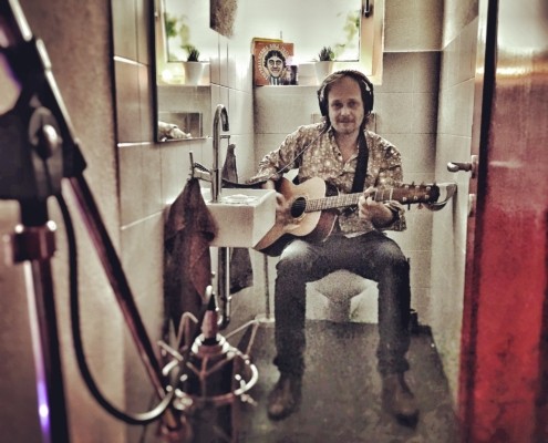 Tonstudio Soundcheck in Bachenbülach ist Ihr Musikstudio für professionelle Sängerinnen, Sänger und Bands, sowie für Hobby Musikerinnen und Musiker